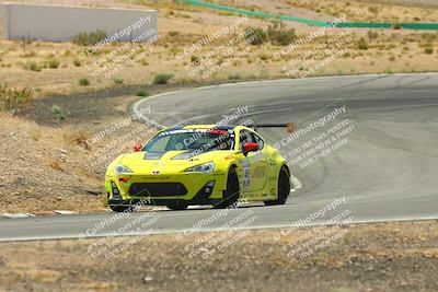 media/May-31-2025-CalClub SCCA (Sat) [[2c1a04e1ee]]/Qualifying/Group 2/Turn 4/
